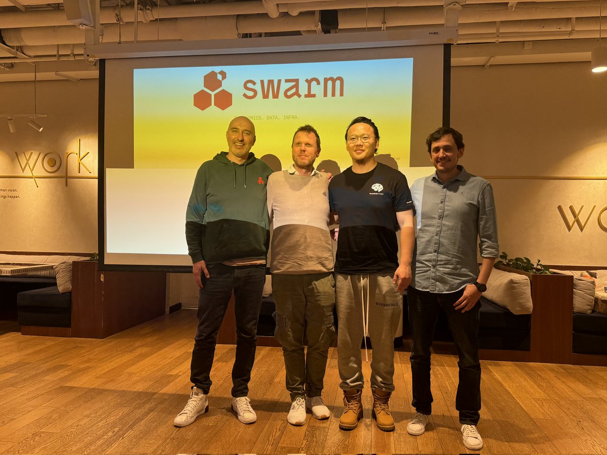 DBC Ambassador introduces #DeepBrainChain at Web3 Storage Conference hosted by Swarm #DBC #DeepBrainChain <a href="/SWARM/">Swarm Network</a> <a href="/ICPHUBS/">ICP HUBS NETWORK</a>