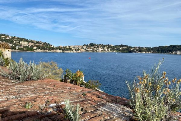 INFO FRANCE 3. Suite à la disparition d'un apnéiste à Villefranche-sur-Mer, un corps retrouvé

france3-regions.francetvinfo.fr/provence-alpes…