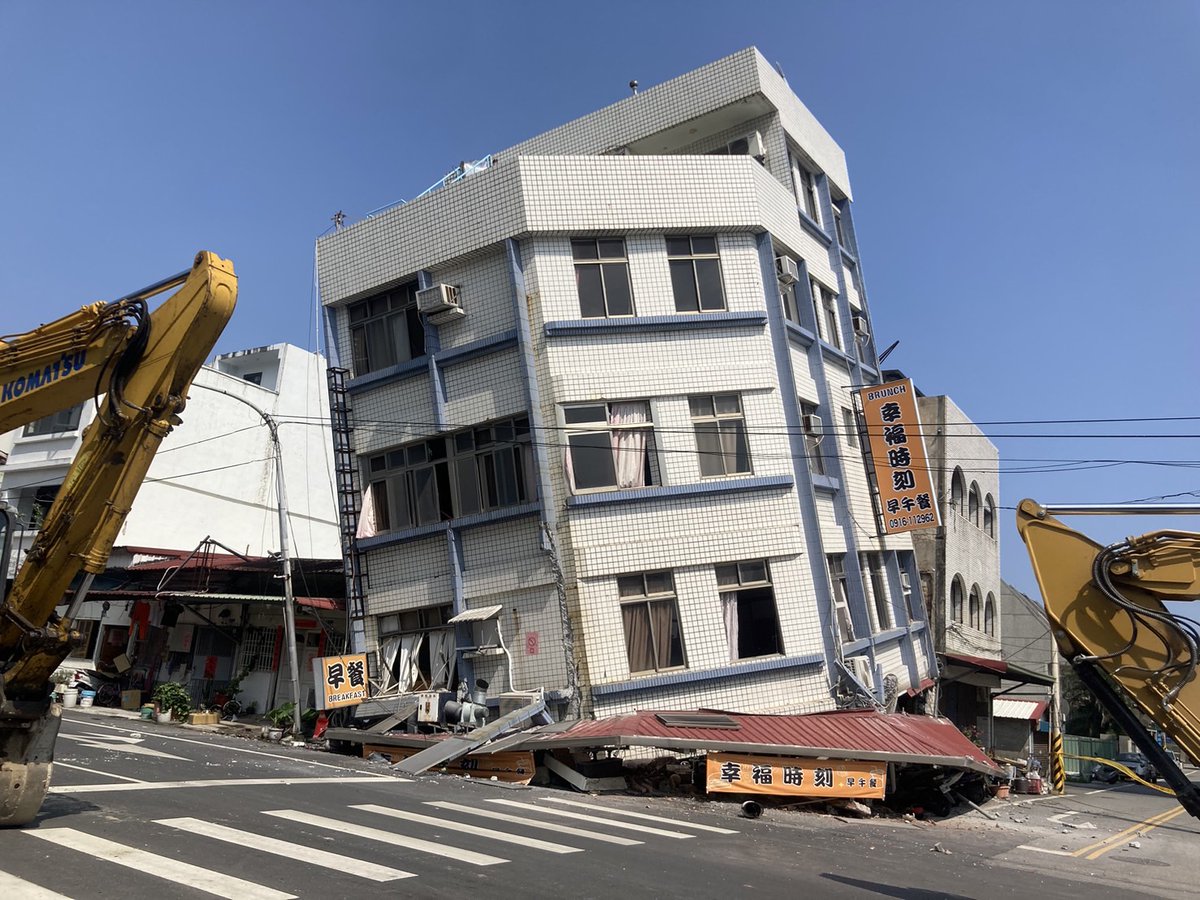 CWM_en's tweet image. On April 3rd, a massive #earthquake shook the entire island of #Taiwan.

This earthquake had a #magnitude of 7.2 on the Richter scale, making it the largest one since the 921 earthquake in 1999.

Read our story: bit.ly/3U4Ndid
#prayingfortaiwan #天佑台灣