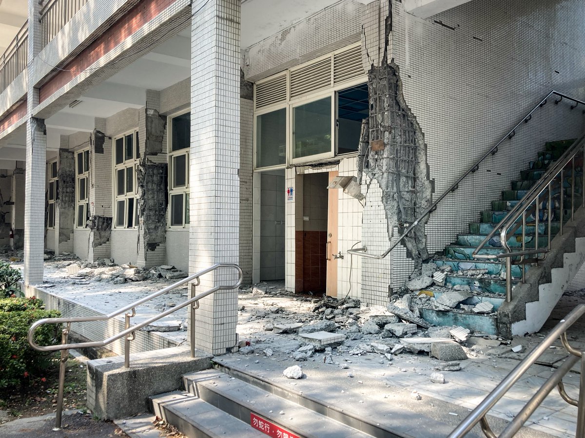 CWM_en's tweet image. On April 3rd, a massive #earthquake shook the entire island of #Taiwan.

This earthquake had a #magnitude of 7.2 on the Richter scale, making it the largest one since the 921 earthquake in 1999.

Read our story: bit.ly/3U4Ndid
#prayingfortaiwan #天佑台灣