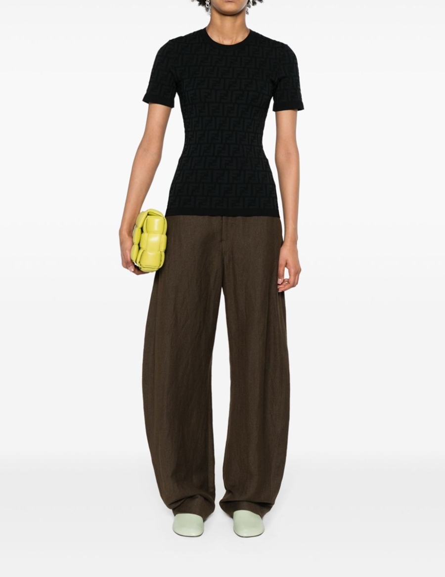 FENDI 2024 #펜디반팔니트 FF 로고  블랙 (출처 : 스마트스토어 > 원더걸 구매대행 | 네이버 스마트스토어) naver.me/GWJg170W