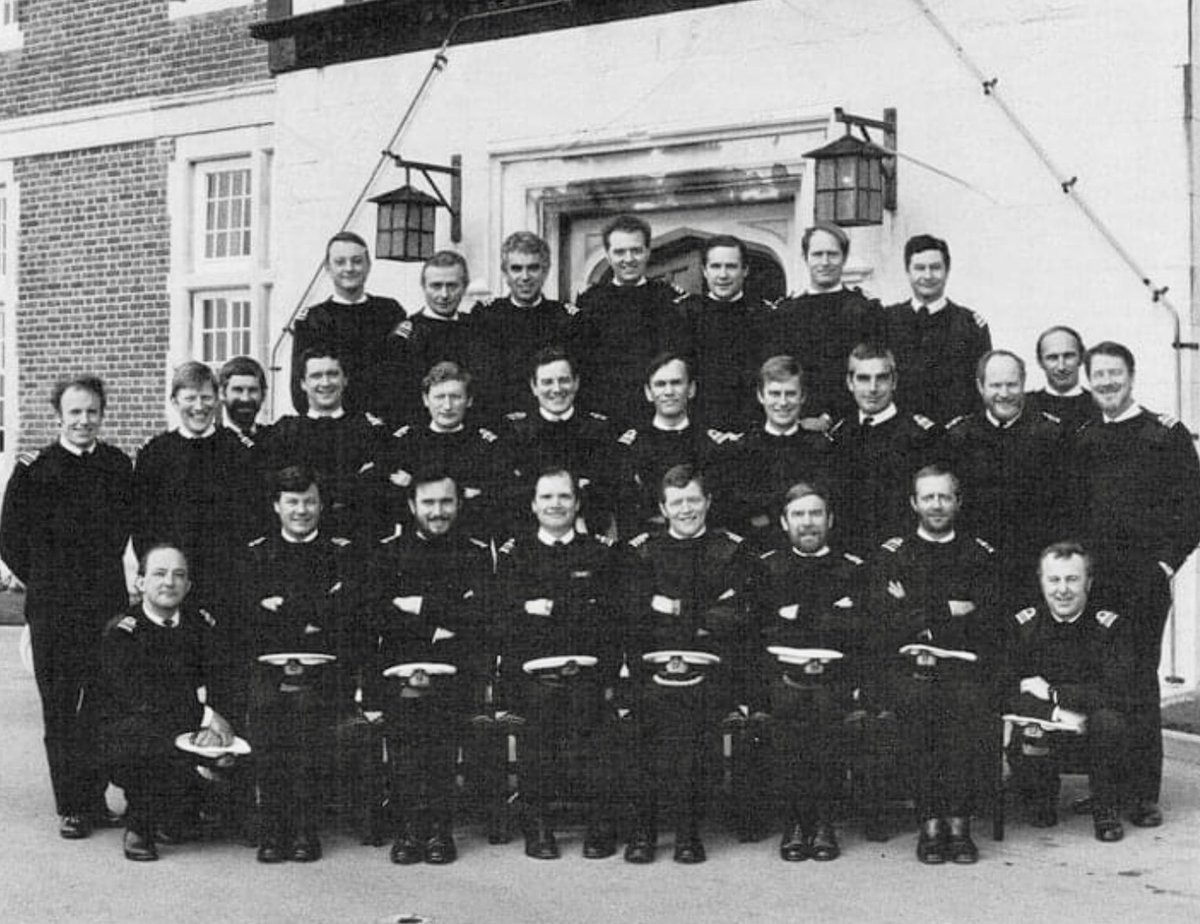 #OTD on April 3rd, 1980, the @RNReserve Air Branch was formed to provide flying training for ex @RoyalNavy aircrew officers to prepare for recall to service. We honour our legacy and look forward to many more years of service to the skies! ✈️