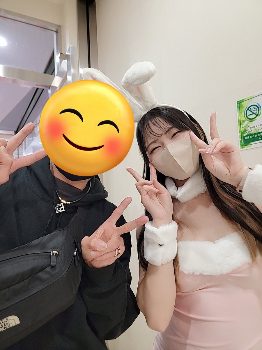 ⭐︎うさまろ様オーダー専用⭐︎ 柳ましろちゃんのピンクうさぎ🐰を捕まえに行って来ました…ピン📍写真