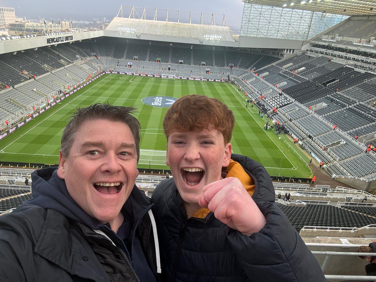 CrostonBluesEFC's tweet photo. Awful first 60 minutes when Pickford kept us in the game. Great last 30 minutes when Dyche’s substitutions could have won the game. Fantastic “No…Yes” shout for DCL’s penalty in our video. #EFC #Everton https://t.co/yqjsP4KJt0