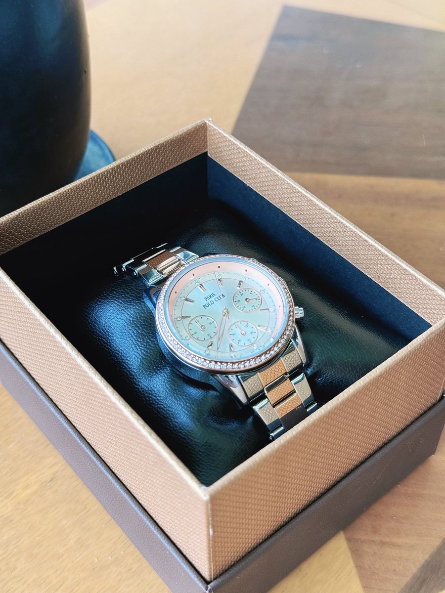 นาฬิกาที่ใส่ประจำ ของParis Polo Club ใครสนแคปหน้าจอไปรับส่วนลด 10% กับทาง radiant time ได้เลยน้าา 😎 

IG: Radiant.time

#ParisPoloClubwatch #PoloClubwatch #radianttime #ไต้หวัน