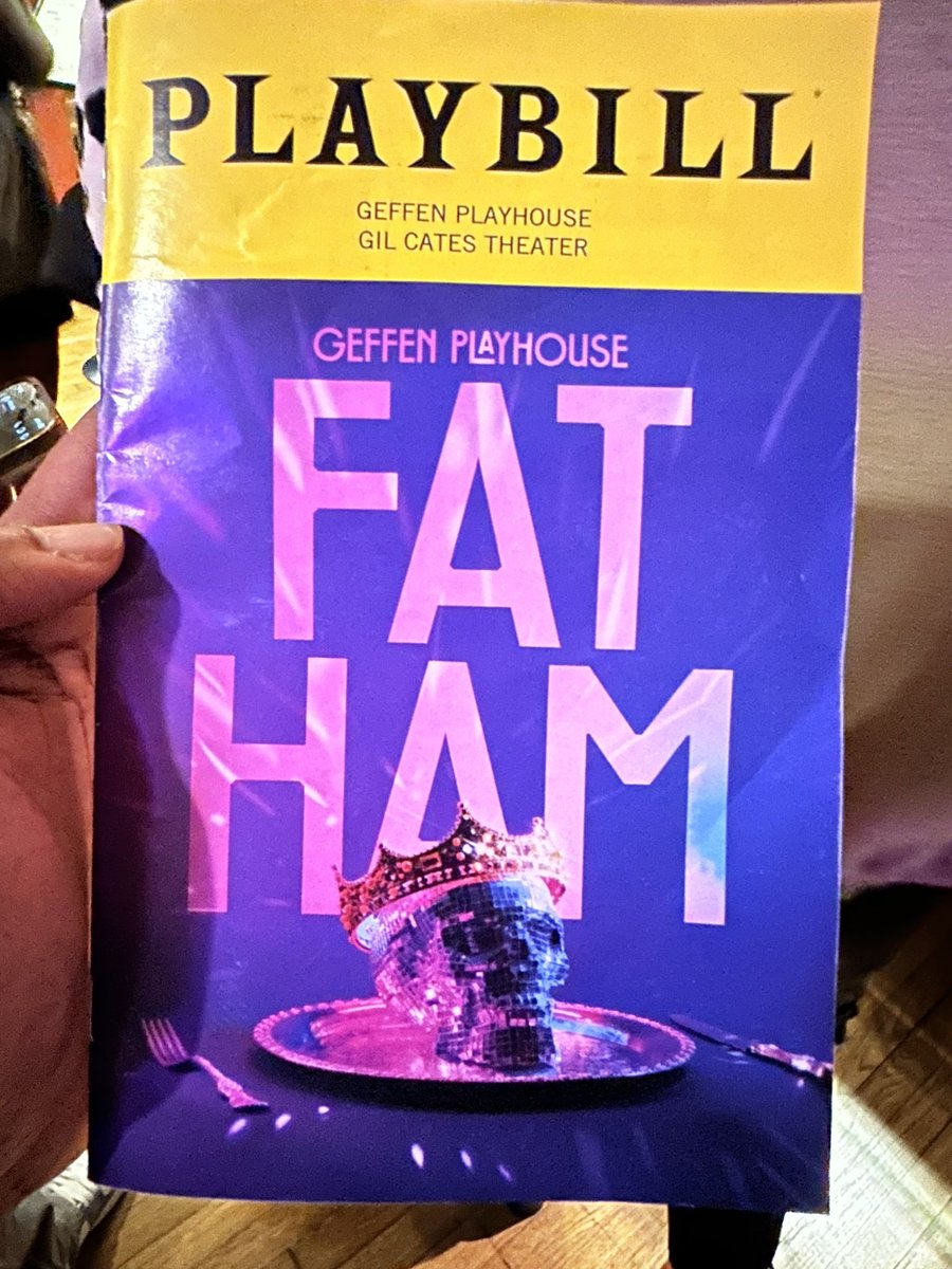 If yall are in LA and want to see a DOPE play, PLEASE head to the @GeffenPlayhouse and catch James Ijames’ #FatHam. A SPECTACULAR show. 👏🏾👏🏾👏🏾👏🏾👏🏾👏🏾