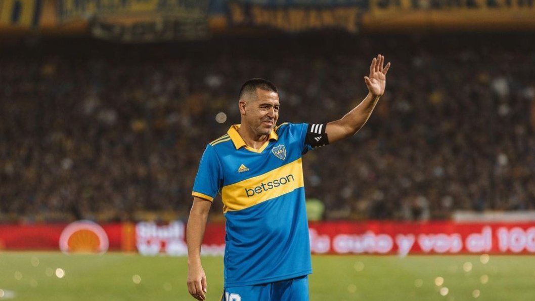 full_boke's tweet photo. Que club GIGANTESCO 💙💛💙 https://t.co/5sA0CtToNo