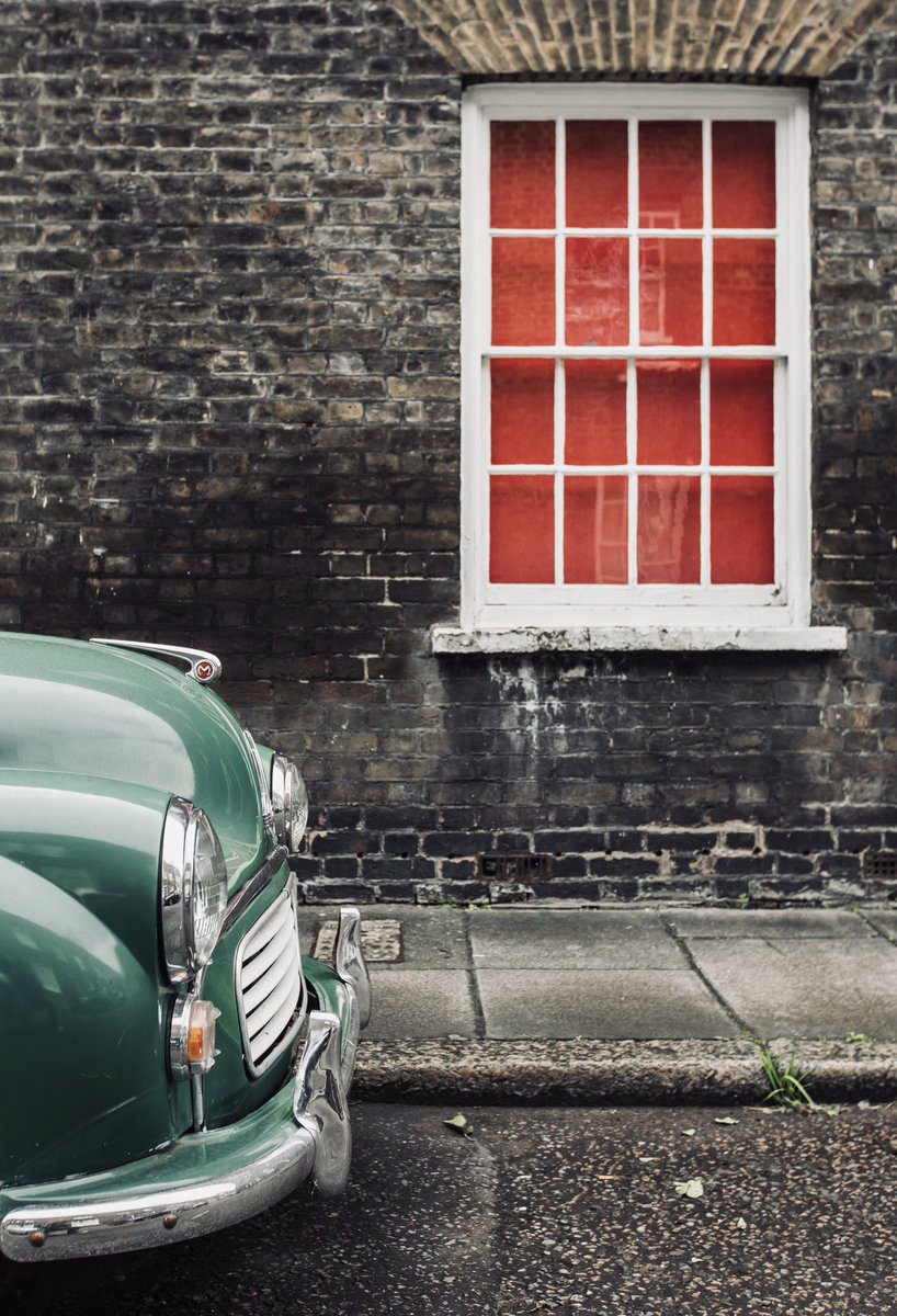 Retro London #photography #Retro #Vintage #MorrisMinor #London