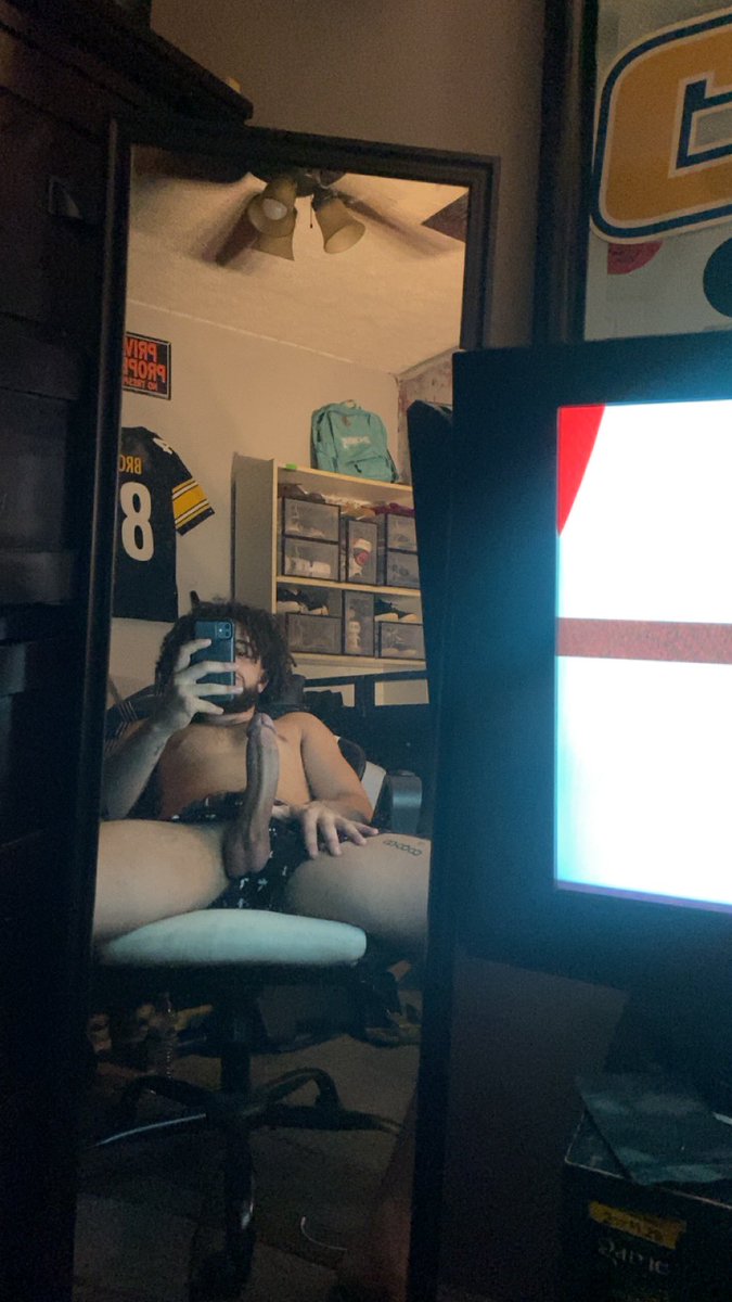 YoungandHung tweet media