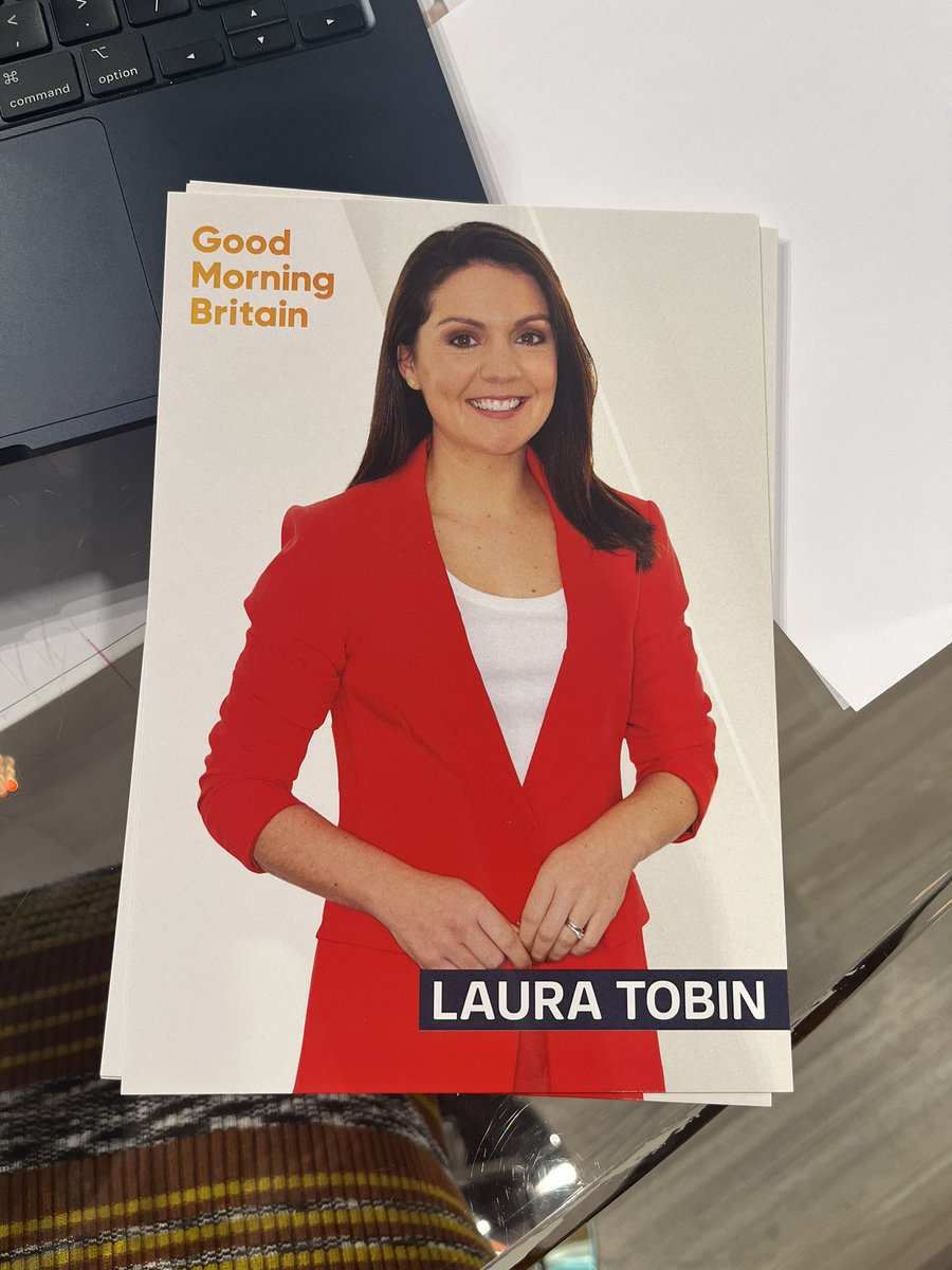 🤓Feeling popular signing ✍️ my latest @GMB photos