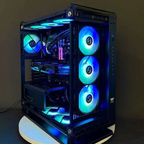 ThermaltakeInc's tweet photo. A beautiful Core P6 for a beautiful setup. Check it out!
📷 Havok Nation
#CoreP6 https://t.co/gHZHq4huVd