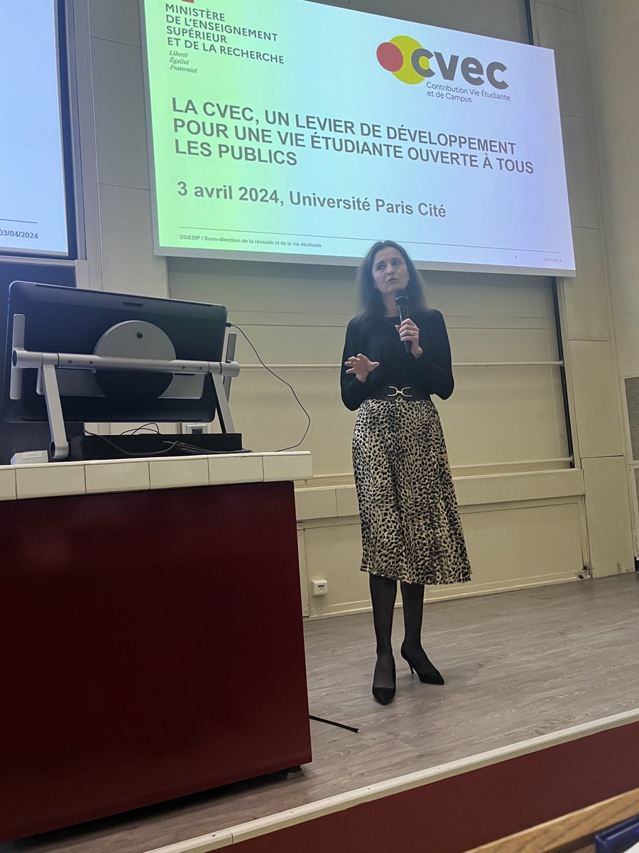 Amphithéâtre comble pour le séminaire sur la Contribution Vie Étudiante et de Campus, inauguré par ⁦@ASBarthez⁩. Un cap est franchi pour la CVEC, devenue un levier majeur de financement des projets d’amélioration de la vie étudiante.