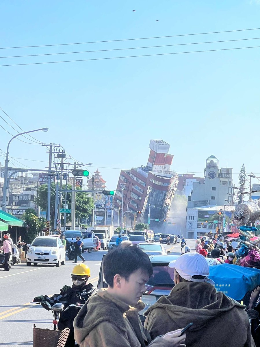 Taiwan has its largest earthquake in 25 years, leaving 7 dead and over 700 injured. The largest earthquake to strike Taiwan in 25 years, with a magnitude of 7.4 on the Richter scale, occurred on Wednesday, leaving at least seven people dead. #Taiwan #earthquake