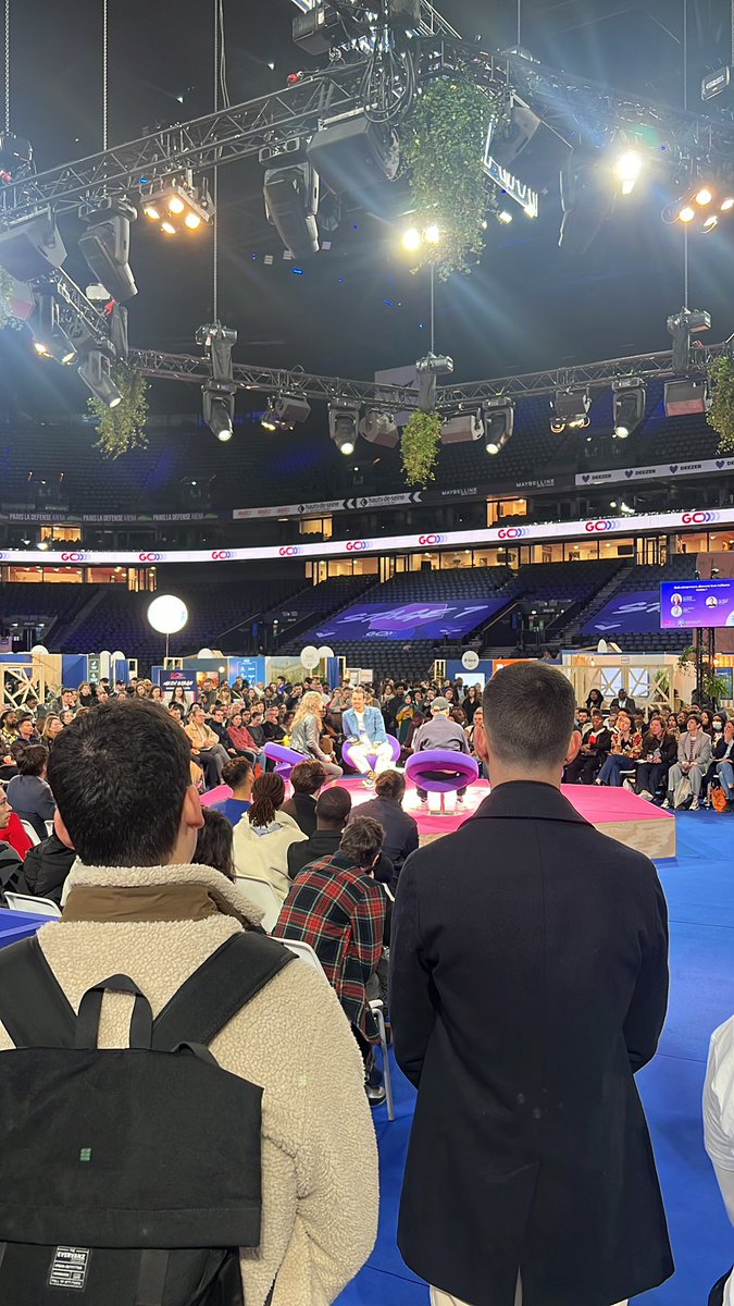 Digitalvibes__'s tweet image. EN DIRECT DU SALON #GOENTREPRENEURS 

Nina Metayer : « quand on fait les choses avec le coeur, on le fait bien (…) il faut construire cette équipe pour aller plus loin »

#projetdigital #digitalvibes