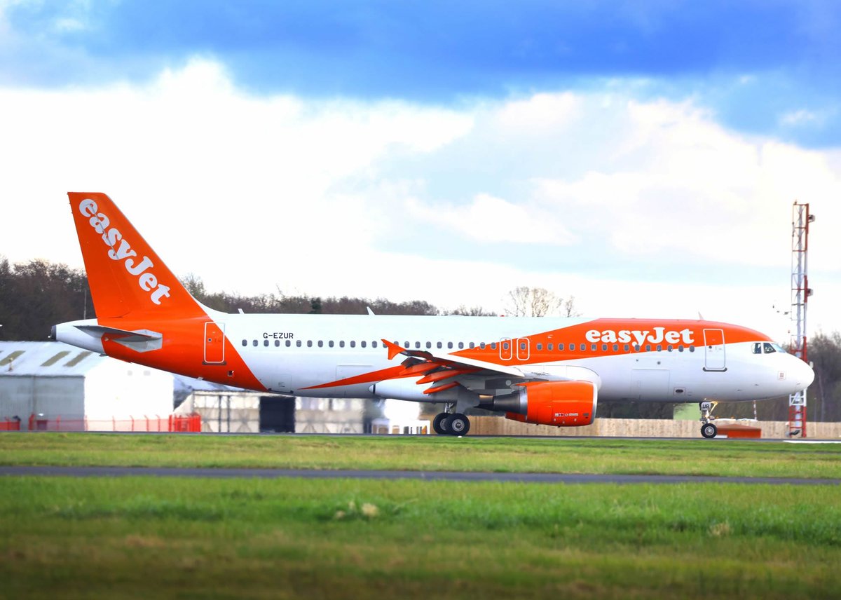 🌞 @easyJet has relaunched flights to Alicante from Newcastle! This adds another destination to the airline's portfolio from Your Airport, which also includes Belfast, Bristol, Amsterdam (starts 5th Sept), Majorca & Geneva. Read more: bit.ly/3TZRByU *one way per person