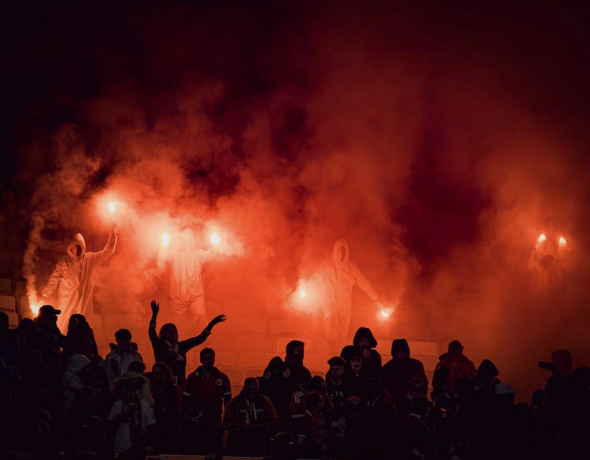 ultraslbenfica's tweet image. Diabos Vermelhos. 🔥
