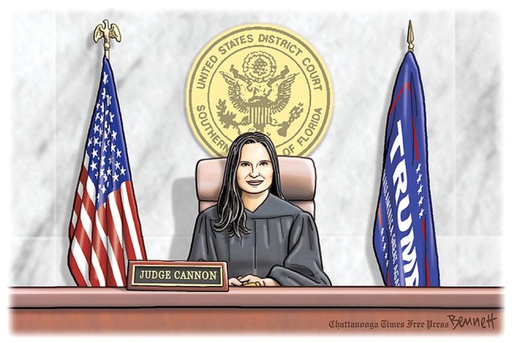 In a late night filing Jack Smith calls out Judge Cannon for her outrageous order, & signals he is ready & willing to take this to the 11th Circuit & seek a writ of mandamus if necessary. Coached all along by more experienced lawyers she's done her best to free Trump.👎☹️