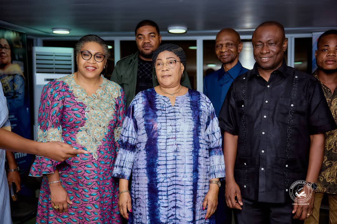 LwarhibaM's tweet image. #RDC Pour #JUTU, c'est tout d'abord le parti, la maman du parti, ses adeptes, et après, Dieu. Le peuple lui attendra pour longtemps. À chacun ses priorités !

Mina choka