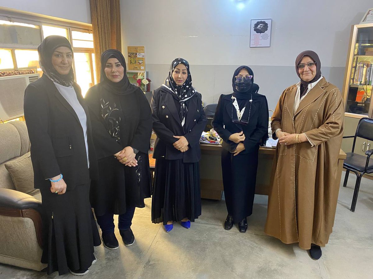 📚 Shaping the next generation of tomorrow in #Iraq while boosting #WomenEmpowerment 🙋‍♀️ during our educational #training held by the #UNIDO Enterprise Development Center (EDC) in #Basra for around 40 young female students. 🇮🇶 #IPI #Women #SDG4 #SDG5 🟥 🔗 tinyurl.com/h5amp9dn