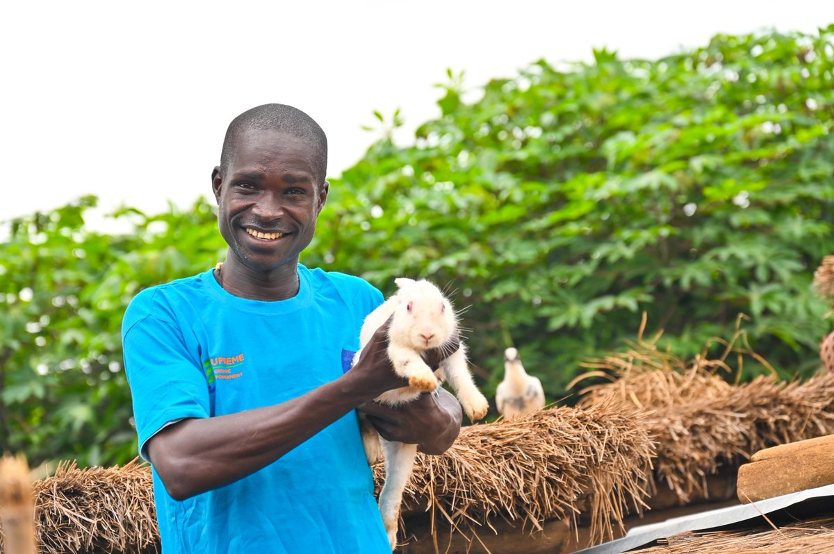 “Ending the days of going without #ENOUGH food.” 500 young people living in #refugee settlements realise #economicempowerment and #transformation through the #SUPREME project following interventions from @WorldVision 🇺🇬 in partnership with @EUinUG 👇 wvi.org/stories/global…