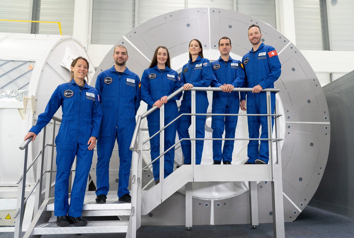 #MediaInvitation: journalists are invited to the graduation ceremony of our latest group of astronaut candidates at the European Astronaut Centre in Cologne, Germany, on 22 April. Details & registration 👇🔗esa.int/Newsroom/Press…