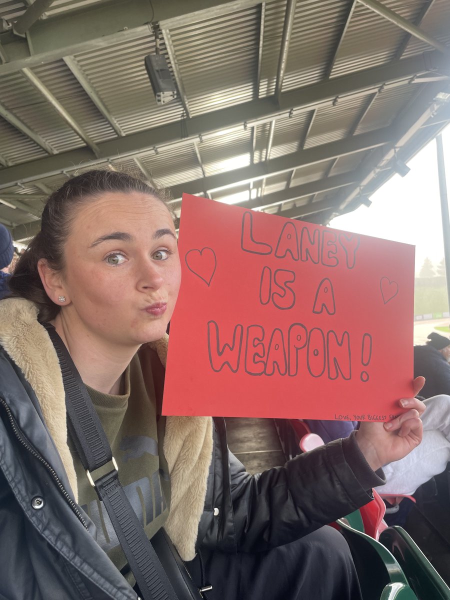 Day 1 of the Women’s U18 6 Nations… some great rugby, a rainbow, about all 4 seasons in one afternoon, and Stevie unveiled her lovely homemade sign #U6N18 #U18W6N