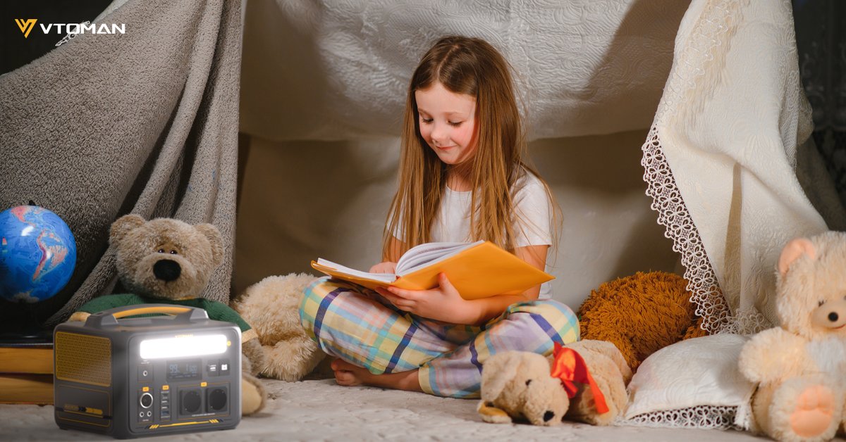 📚✨Celebrate #InternationalChildrensBookDay with VTOMAN! 💡🏠 Create magical storytimes anywhere—no outlet needed. 🔋✨ #VTOMANPower for your reading adventures, safely! 🚀📖 #LightUpYourImagination #StorytimeEssentials 🌟