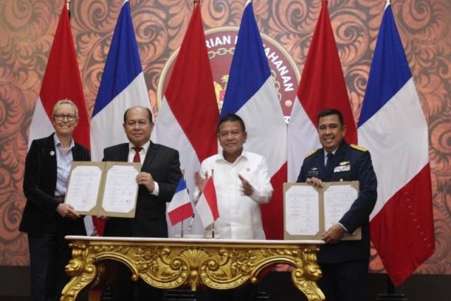 dailydefense6's tweet image. Indonesia Asks Naval Group, PT PAL to Locally Build Scorpene Evolved Full LiB Submarines

defensemirror.com/news/36463/Ind…

#Indonesia #NavalGroup #PTPAL #ScorpèneEvolved #submarines #DefenceCooperationAgreement #StrategicPartnershipAgreement #shipyard #multipurposeoperations