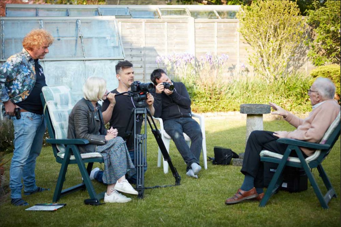 Here's the @bigeggfilms #documentary team at work - captured by our incredible photographer, @ACFPhoto! See the resulting documentary at our special screenings coming up later this month in #Lewes and #Seaford - details here: walkthechalk.org/documentary/