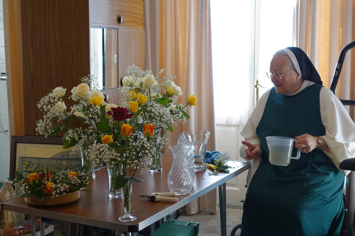 Behind the scenes on Holy Saturday: Sr Michelle took charge of our Easter flower arrangements and did a beautiful job! We're so grateful to a friend of our community who very generously provided us with so many gorgeous flowers. #flowers #easter #flowerarranging #resurrection