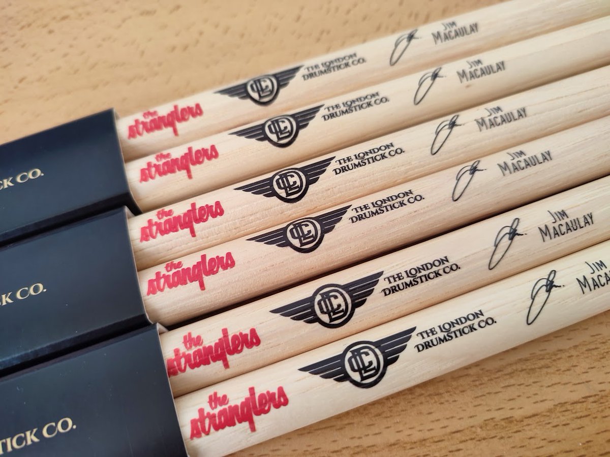 🎶🥁🌟 Our modified 3A Fatboy model is crafted to perfection, delivering the power and precision demanded by one of rock's most iconic bands. #StranglersSignatureSticks #DrummingLegends #RockTheStage #DrumstickPerfection