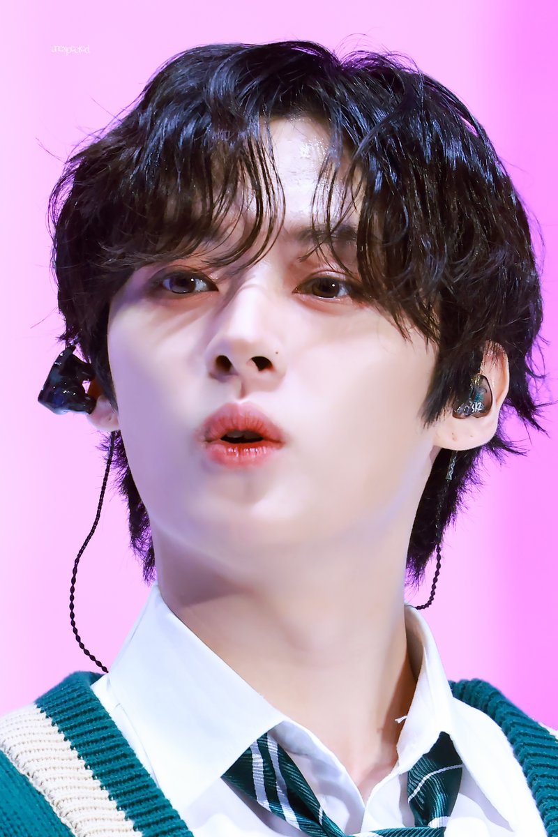 240330 😘💖
#Straykids #스트레이키즈 #skz #Leeknow #리노 #이민호