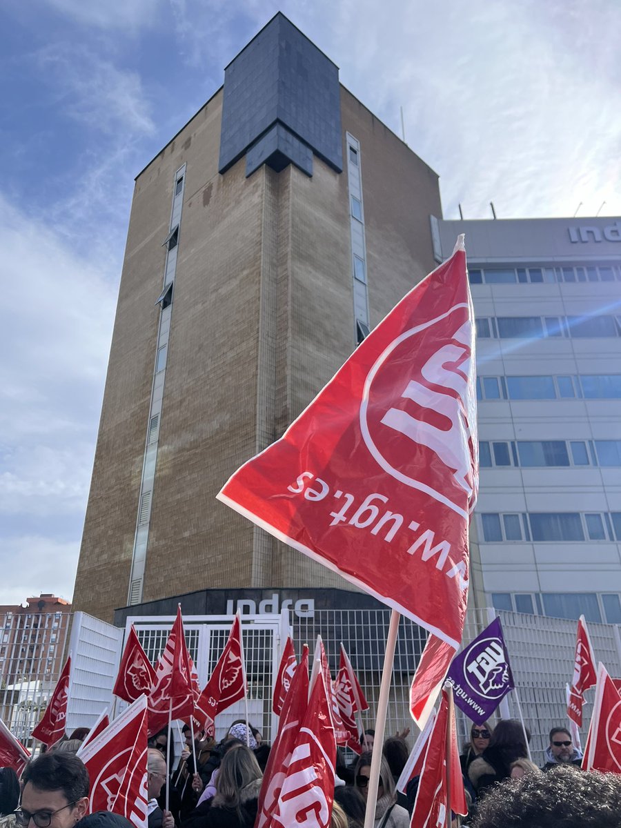 La plantilla del Centro Estrada en León continúa en huelga por la defensa de un convenio y mejores derechos laborales @UGT_Leon