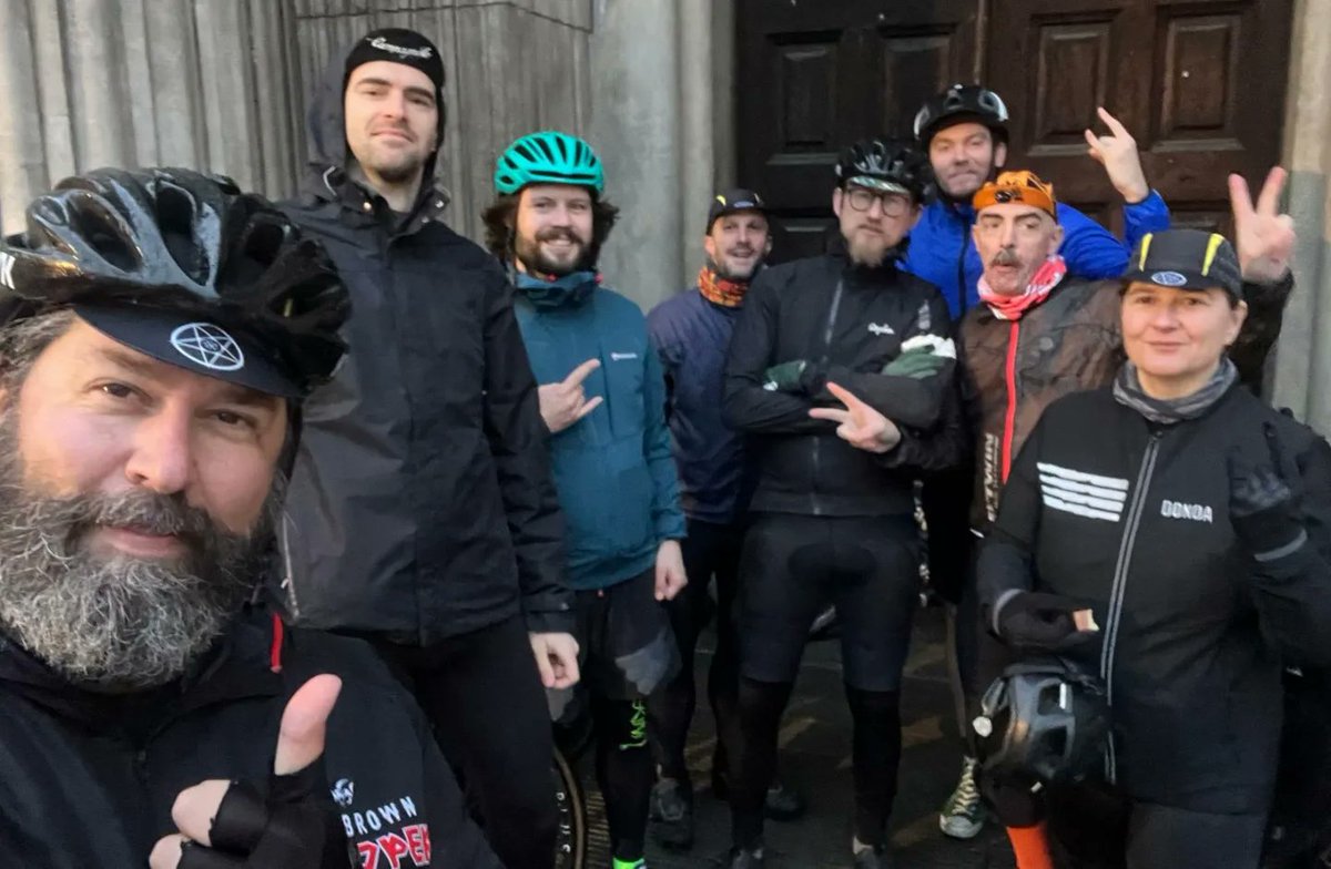 heavymetalcc's tweet photo. Some snaps from last night's #NeonKnight. Regent's Park loops then on to @Edinborocastle for pints and snacks. Now twice monthly throughout summer, the next is 16 April https://t.co/b7VkpnwhjU
📸 @alexandermilas
@BlkTPhotography
#BirthCycleDeath #HeavyMetalCycling #socialspin https://t.co/VSPcuMlpcc