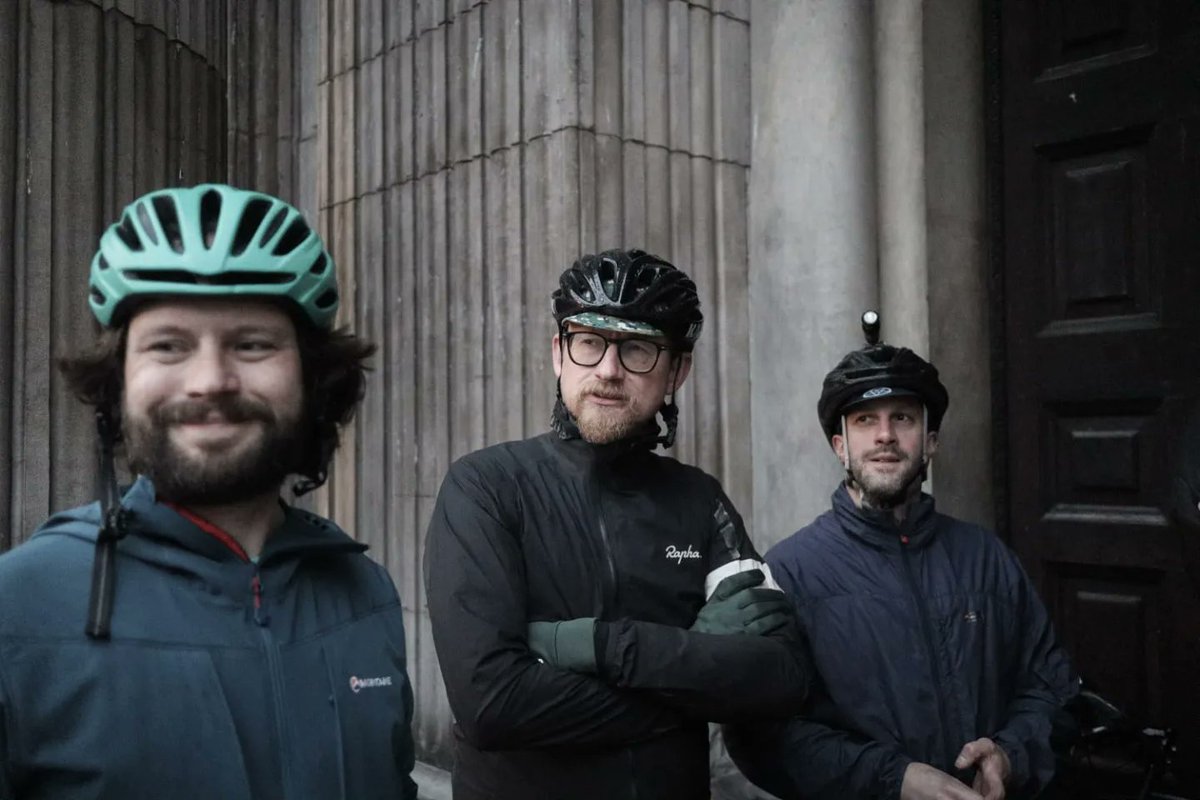 heavymetalcc's tweet photo. Some snaps from last night's #NeonKnight. Regent's Park loops then on to @Edinborocastle for pints and snacks. Now twice monthly throughout summer, the next is 16 April https://t.co/b7VkpnwhjU
📸 @alexandermilas
@BlkTPhotography
#BirthCycleDeath #HeavyMetalCycling #socialspin https://t.co/VSPcuMlpcc