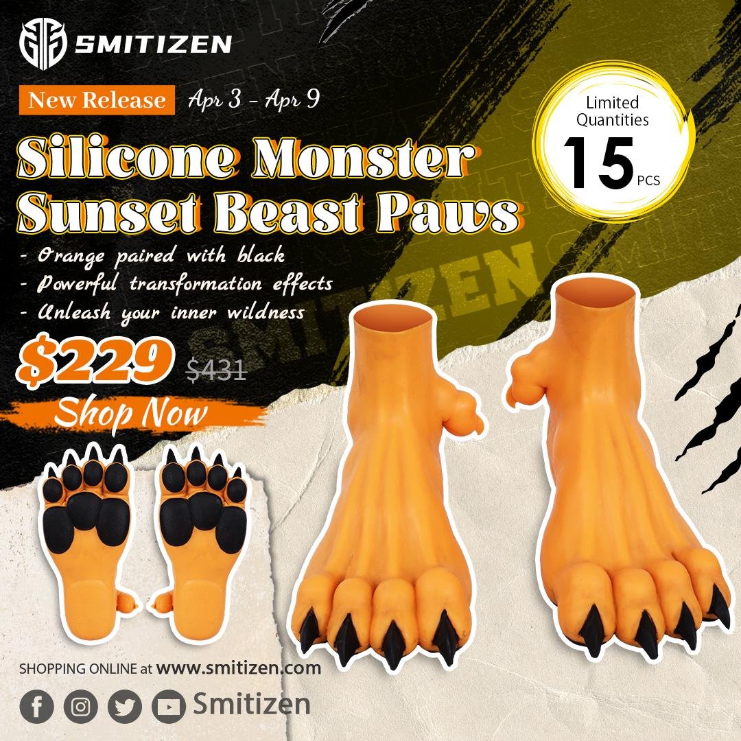 🌅Introducing our Sunset Beast Paws! Infused with the mesmerizing hues of orange paired with black, these paws are a powerful statement of transformation. 🧡⚫ smitizen.com/product/silico… #smitizen #furryfandom #rubberfetish #latex #paws #claws #mask #maskfetish #transformation…