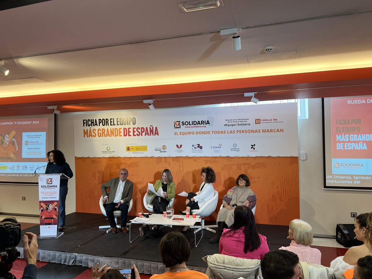 ONCE_oficial's tweet photo. Ya estamos aquí. Hemos fichado por el equipo más grande de España, el equipo donde todas las personas marcan ‼️#EquipoXSolidaria
@XSolidaria @Ebbaba_H @Patriciasanzc @GrupoSocialONCE https://t.co/T5HvS1dSJ1