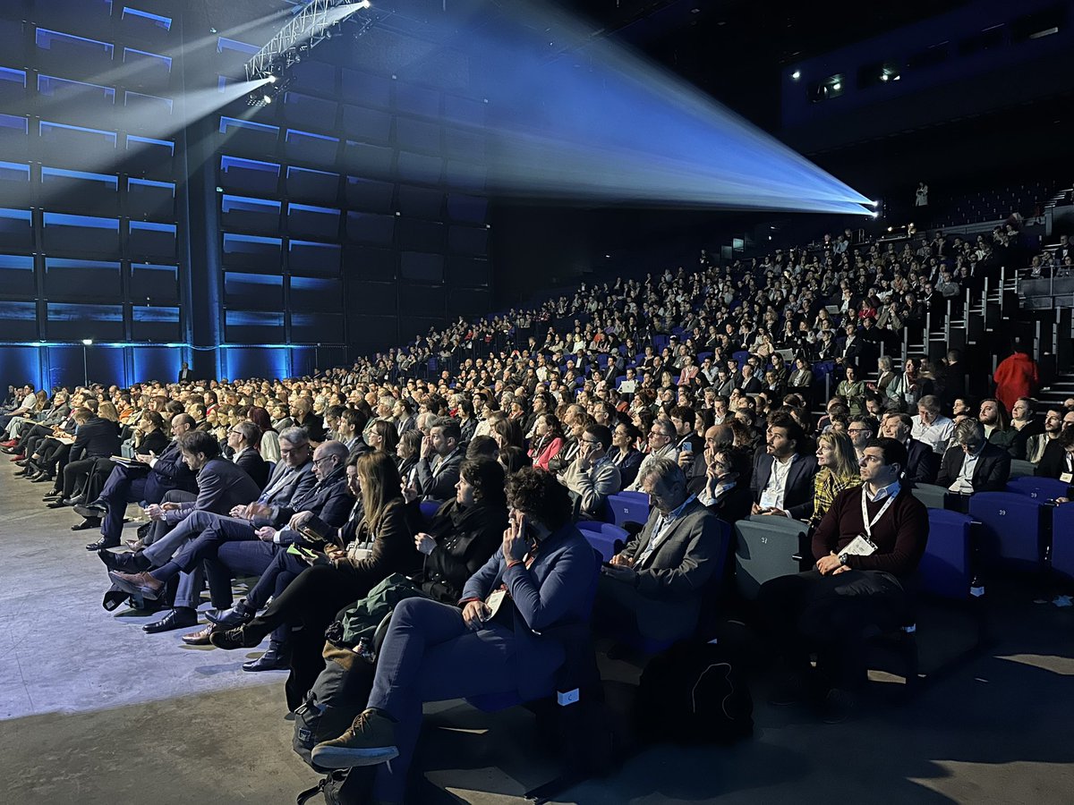 🟢#GrandDéfiADEME

Ce rdv est l’occasion de partager notre engagement commun. Il nous rappelle que nous avons une obligation historique de réussite : faire davantage en 6 ans que ce qui a été fait en 33 ans.

Cela passe par une transition juste, populaire, proche des territoires.