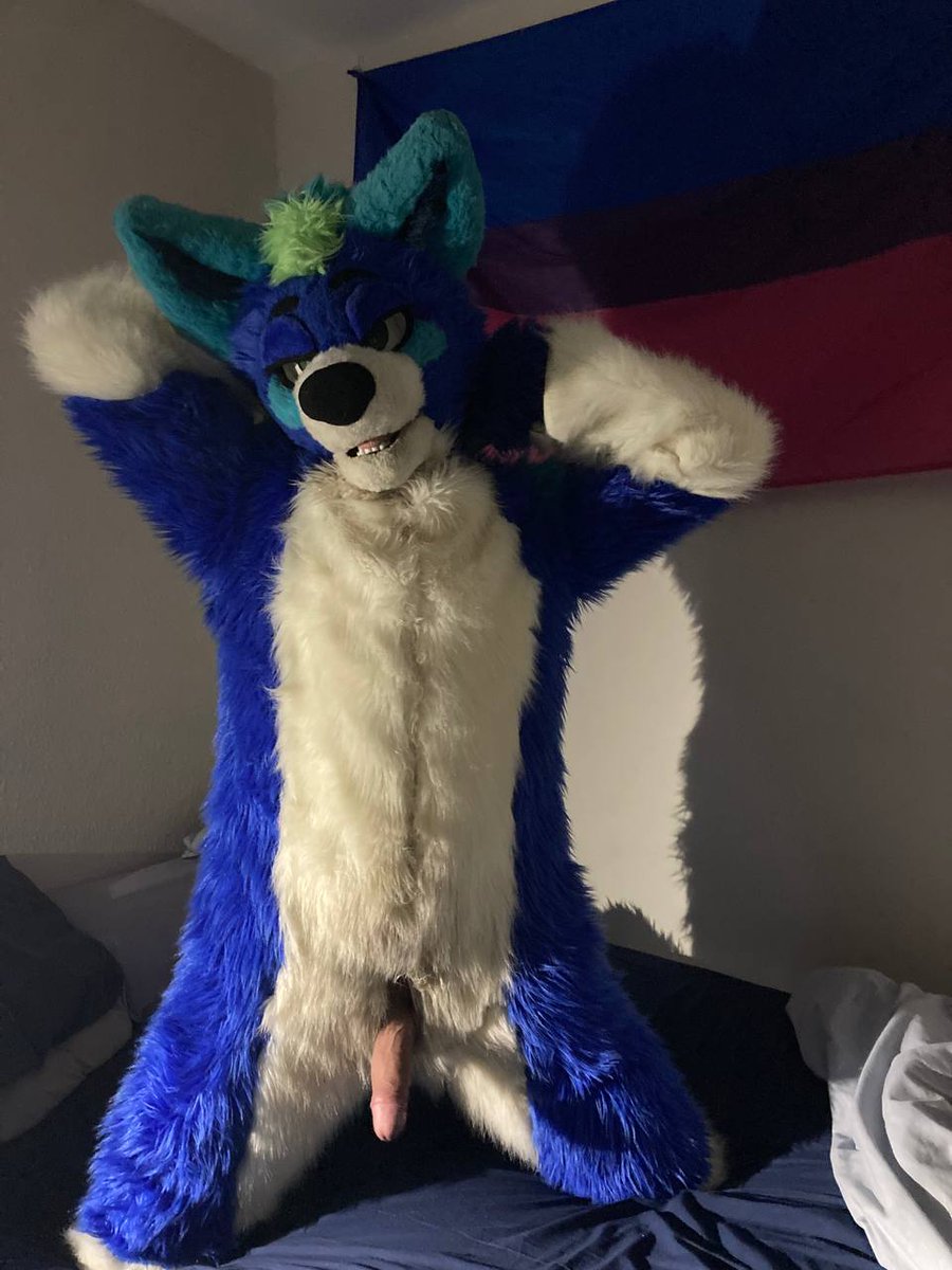 LewdTyr's tweet photo. Come on cutie, I dont bite....hard https://t.co/pFzKEnYTOm