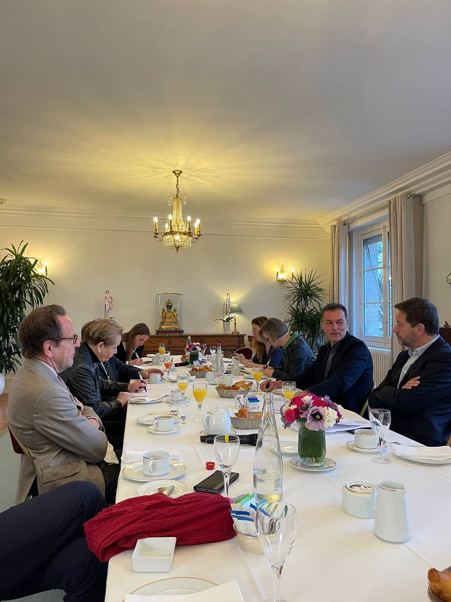 Délégué général de la Fondation <a href="/Abbe_Pierre/">Abbé Pierre</a>, <a href="/chrstphe_robert/">Christophe Robert</a> est venu présenter son livre, “Pour les Sans-voix” à l’<a href="/AssembleeNat/">Assemblée nationale</a>. A l’heure du 70ème anniversaire de l’appel de l’abbé Pierre, il livre un constat lucide des difficultés sociales et économiques liées au logement.