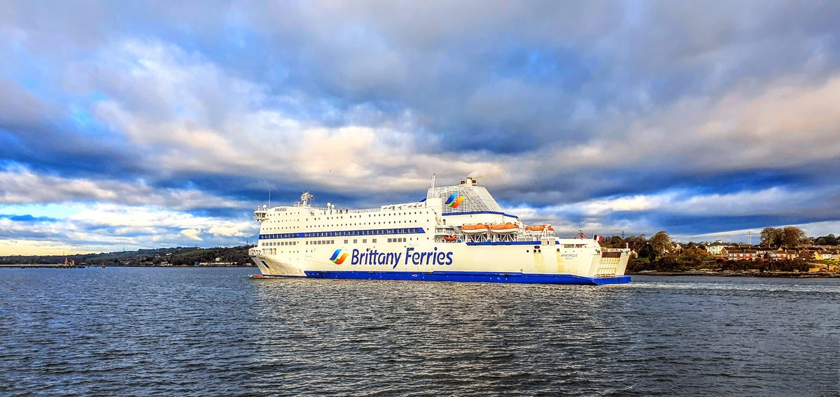 The weekly visit of Brittany Ferries Armorique vessel to Ringaskiddy Port of Cork is always a welcome sight 🚢