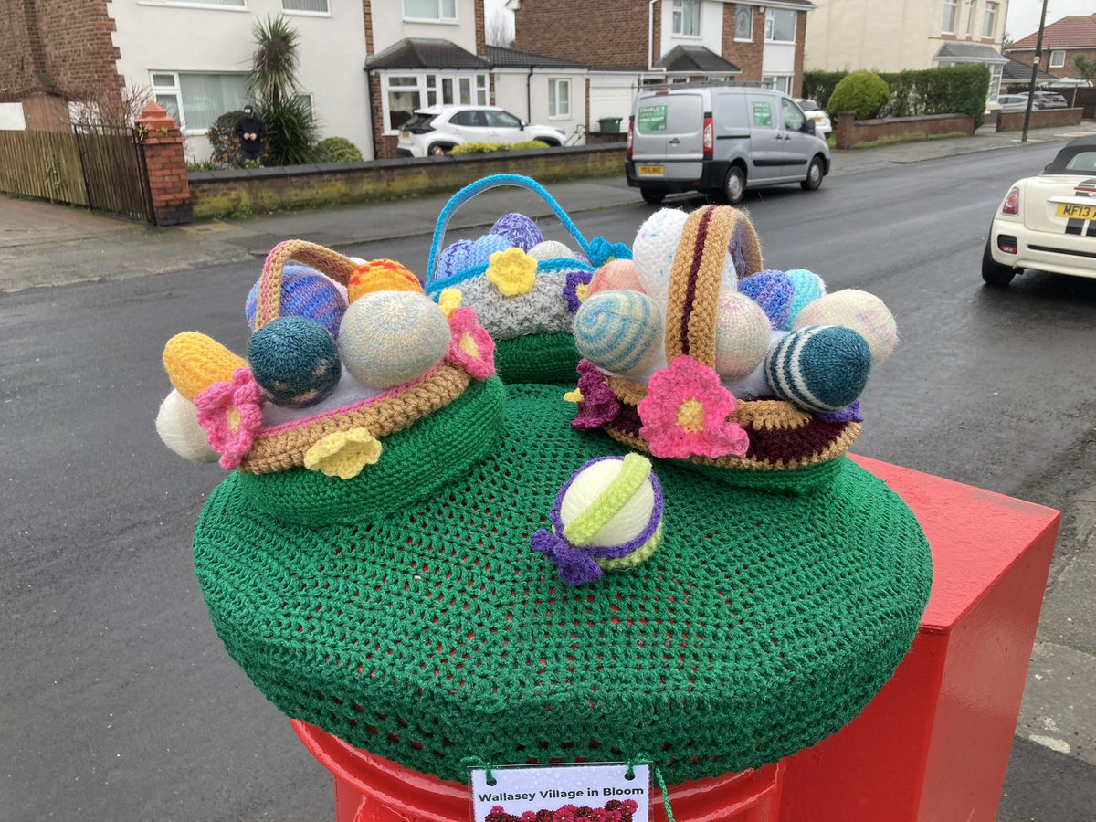 A FABULOUS Easter post box topper in Green Lane #Wallasey Village!