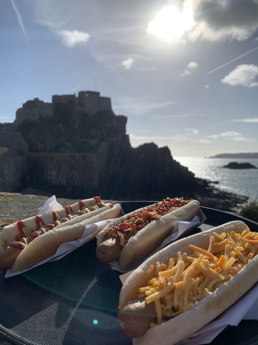 We're always happy to hear what visitors would like to see on the menus at our sites and thanks to customer feedback, we're trialling hotdogs at the #ElizabethCastle Café over the #Easter holidays. #Yum! #HotDogs #Food #Delicious #LoveYourCastle #OurIslandStory @VisitJerseyCI