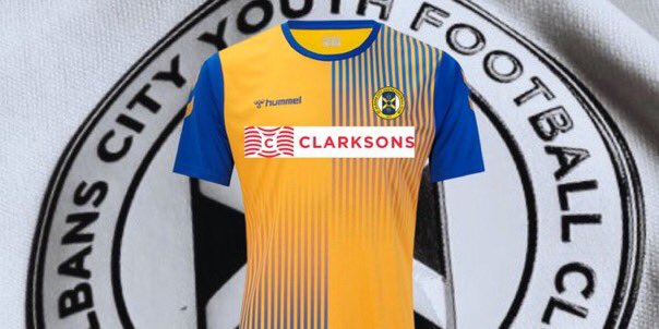 🟦@CityYouthFC Sponsor of the Day🟨 Ivan, Madeleine & the U8 East would like thank the team at Clarksons Global clarksons.com @ClarksonsGlobal for sponsoring their squad & providing a new @hummel1923 kit for the squad. An international business supporting🌱roots ⚽️