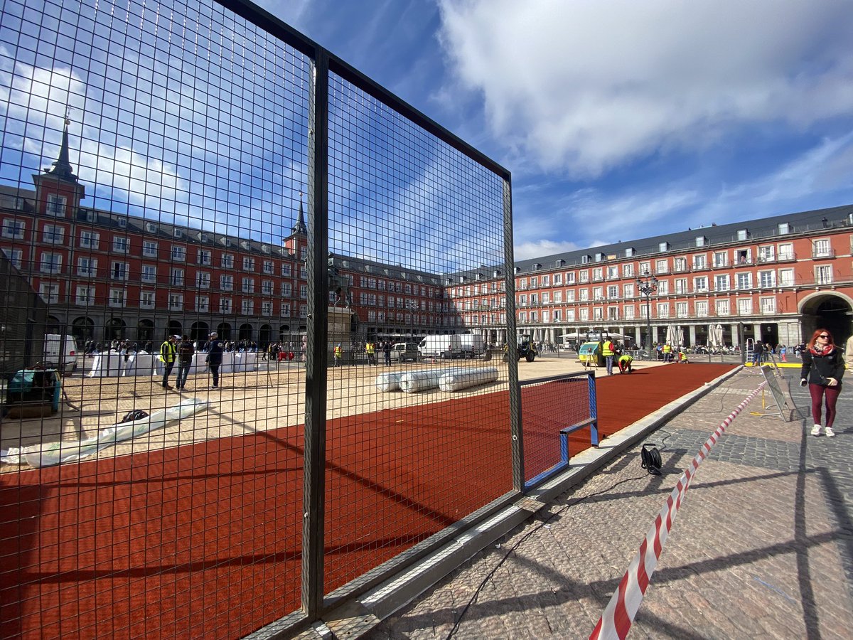 MADRID DECADENTE tweet media