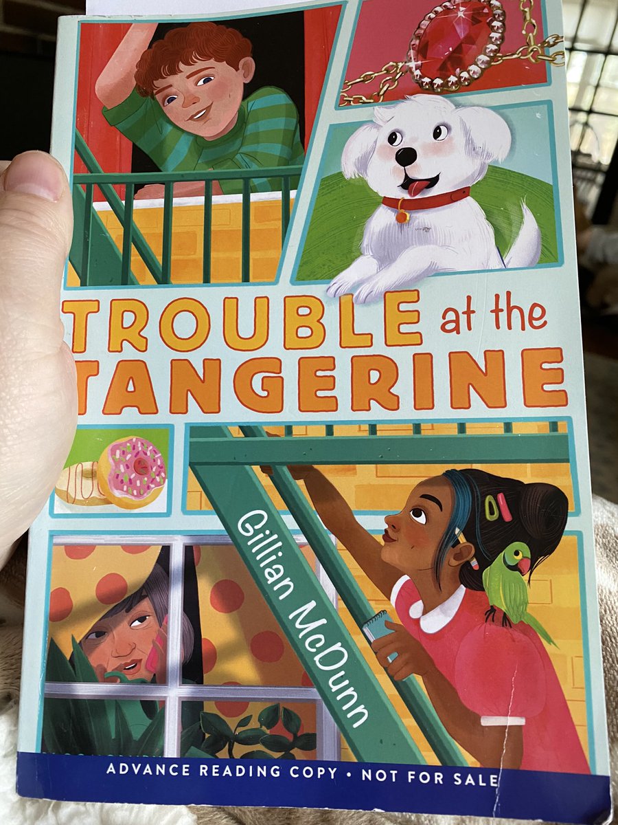 Watch that #bookposse 📪 @BVGrover! @gillianmcdunn’s newest 📖is headed your way! Put your detective hat on because you’re going to want to help Simon solve a mystery (and find his forever home). @KidsBloomsbury