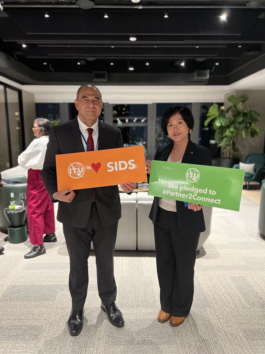 15% of #Partner2Connect pledges to date target at least one small island developing state and are worth an estimated USD 25 billion. Every pledge counts! Make yours today to boost SIDS' resilience and prosperity through #MeaningfulConnectivity itu.int/itu-d/sites/pa… #SIDS4