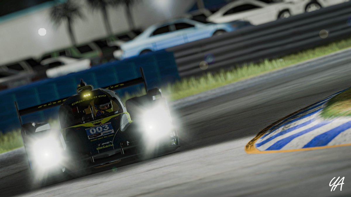 12 hours of Sebring in the rain 🌧️