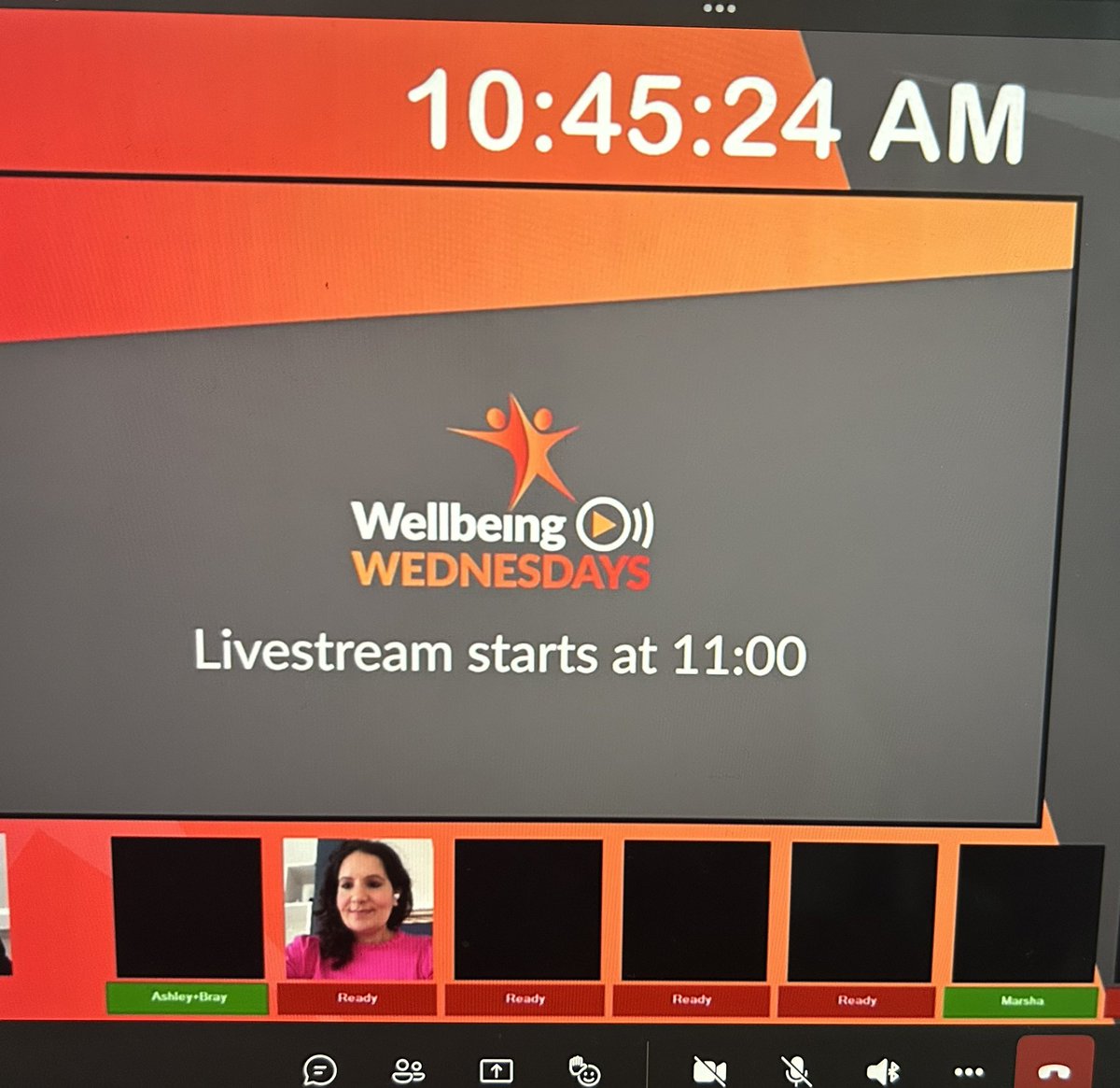 Getting ready to join the brilliant @RailWellbeing at 11am to talk #WellbeingWednesday and all things social media and young people @CybersmileHQ @UK_SIC @bbcownit