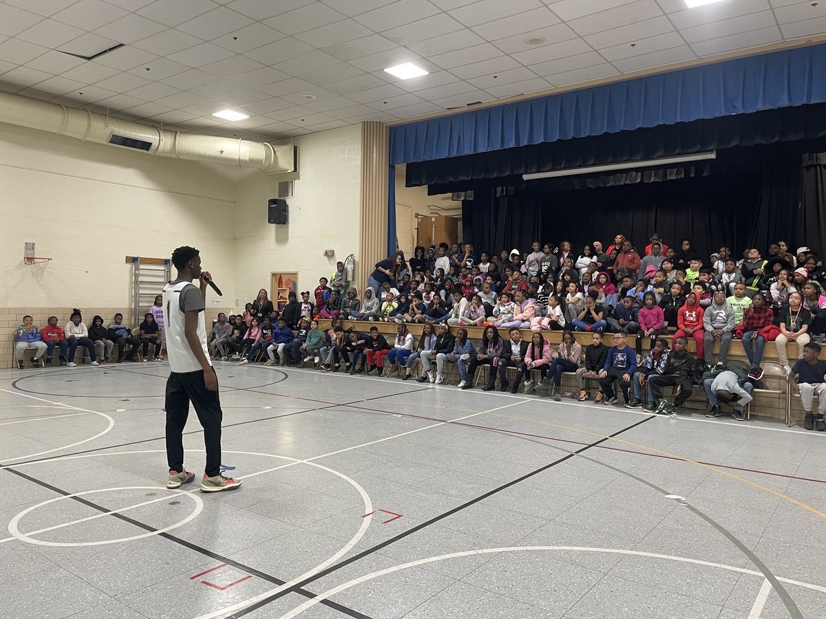 Mrs. Guenther tweet media